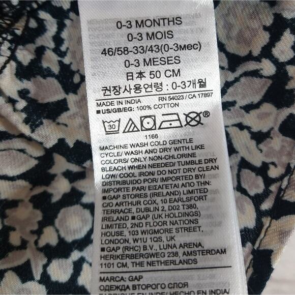 F Baby Gap Baby Girl Black White Dainty Floral Ruffle Long Sleeve Dress NWT 0-3M - Picture 6 of 6